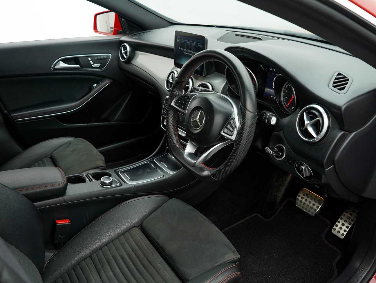 terpakai 2017 Mercedes-Benz CLA 200 (CBU) 1.6