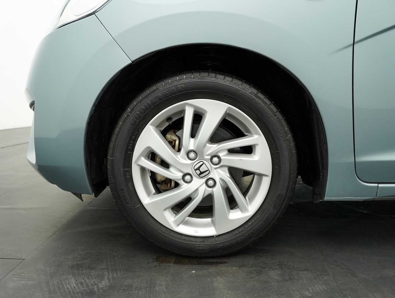 used 2015 Honda Jazz E 1.5