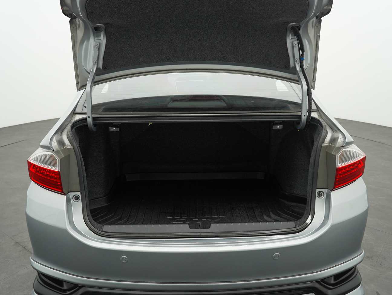 used 2017 Honda CITY HYBRID 1.5