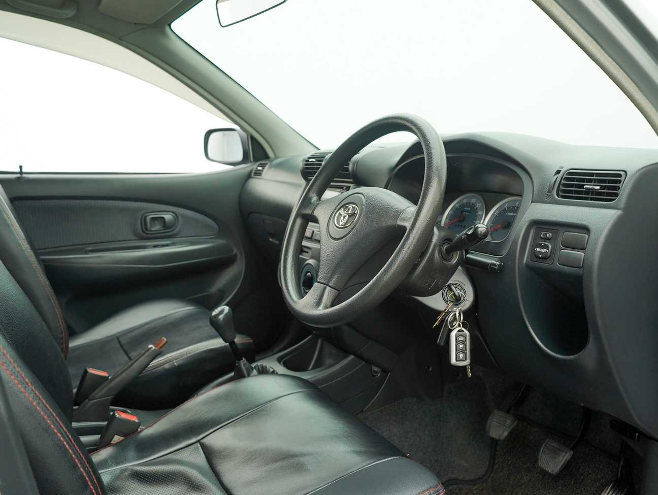 terpakai 2005 Toyota Avanza  1.3