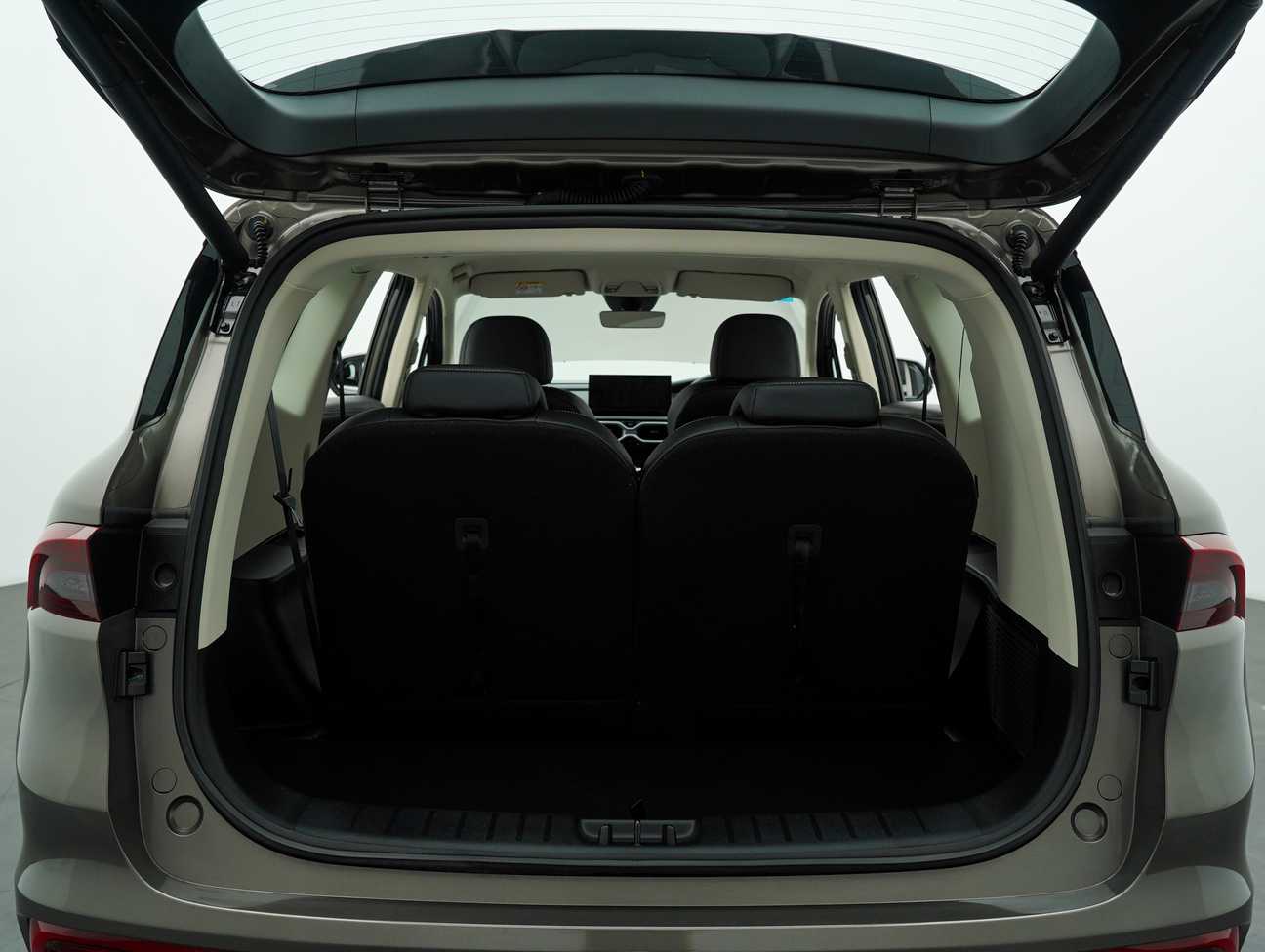 used 2024 Proton X90 Executive 1.5