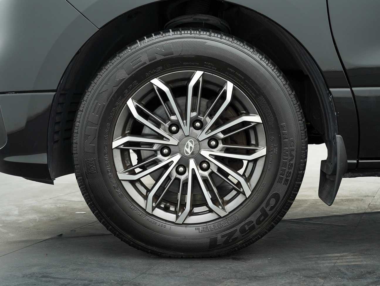 used 2020 Hyundai Grand Starex Executive 2.5