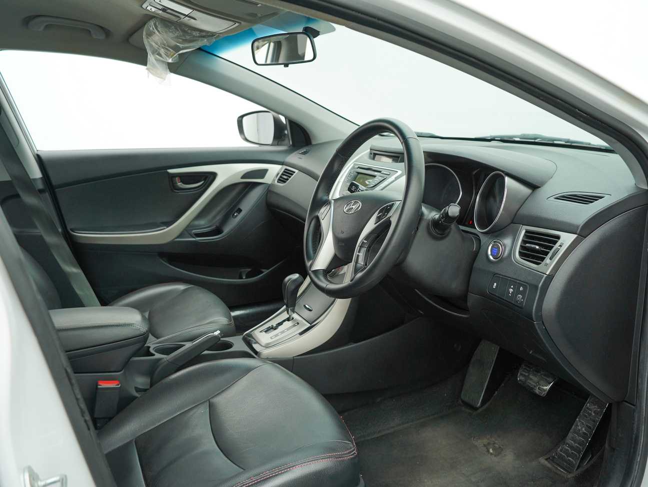 used 2014 Inokom ELANTRA  1.6