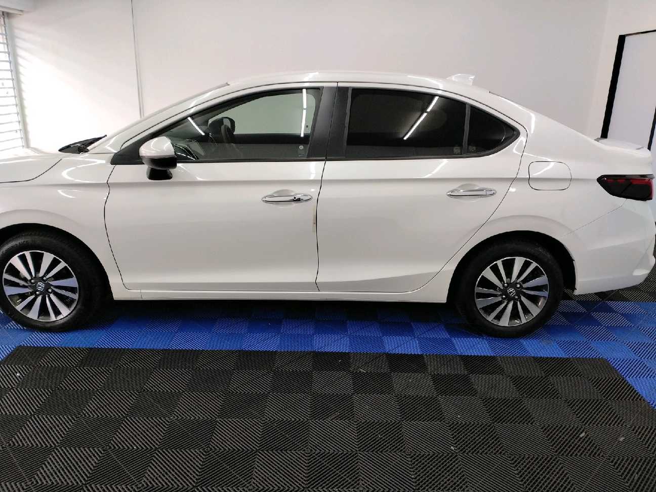 terpakai 2023 Honda City E 1.5