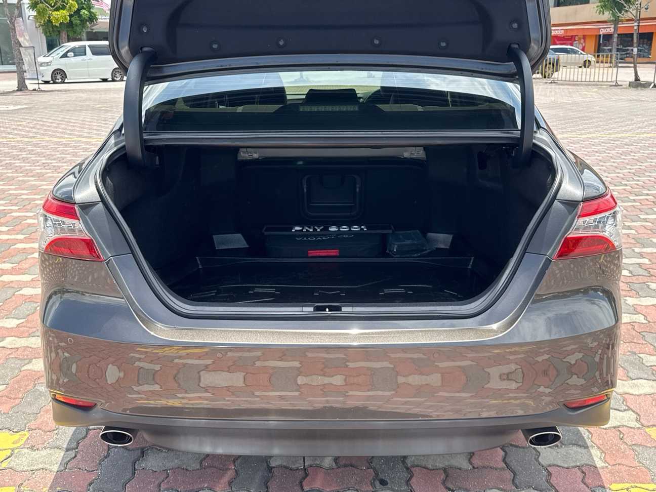 used 2019 Toyota Camry V 2.5