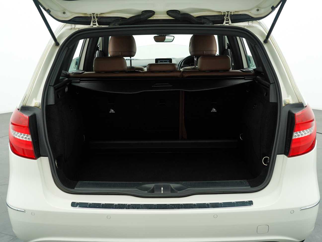 terpakai 2014 Mercedes-Benz B200 Sport Tourer 1.6