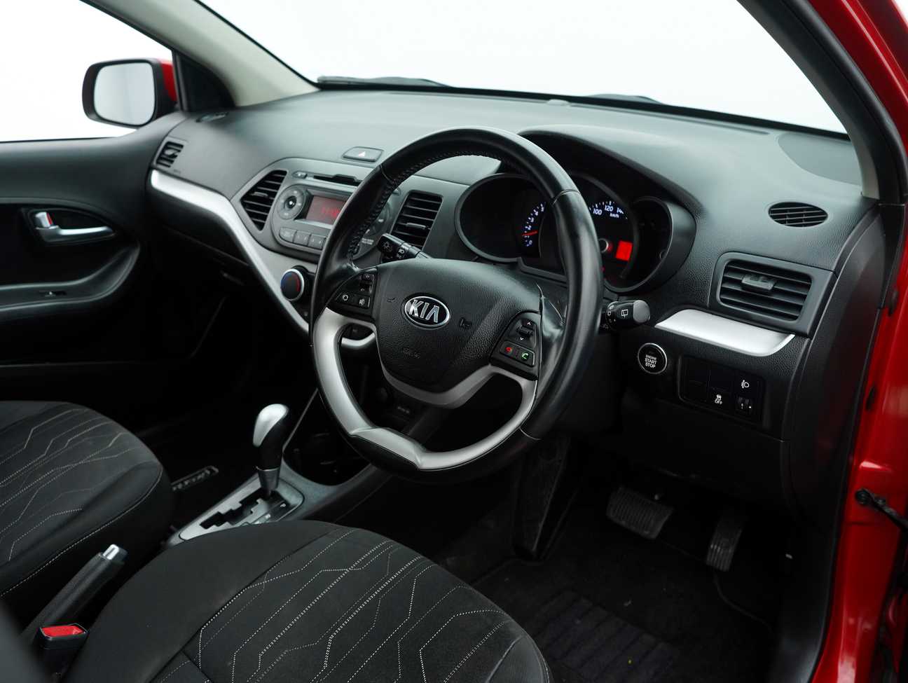 terpakai 2014 Kia Picanto  1.2