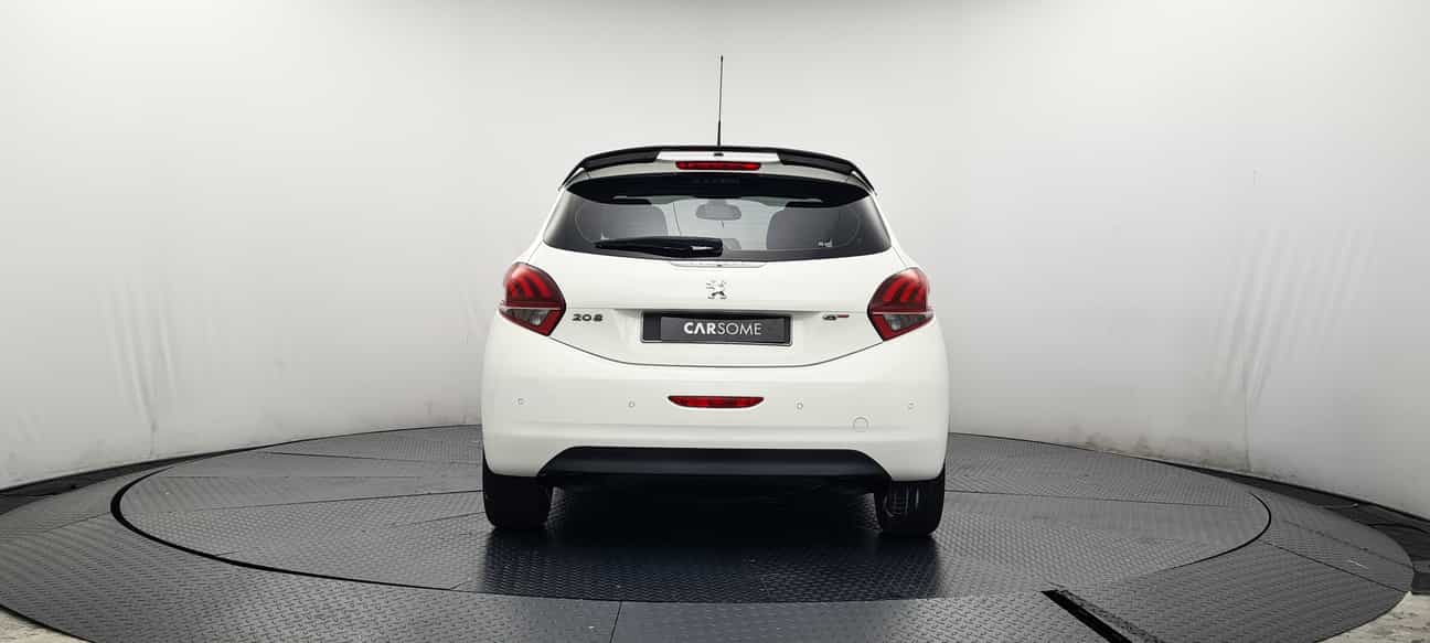 terpakai 2018 Peugeot 208 PURETECH 1.2