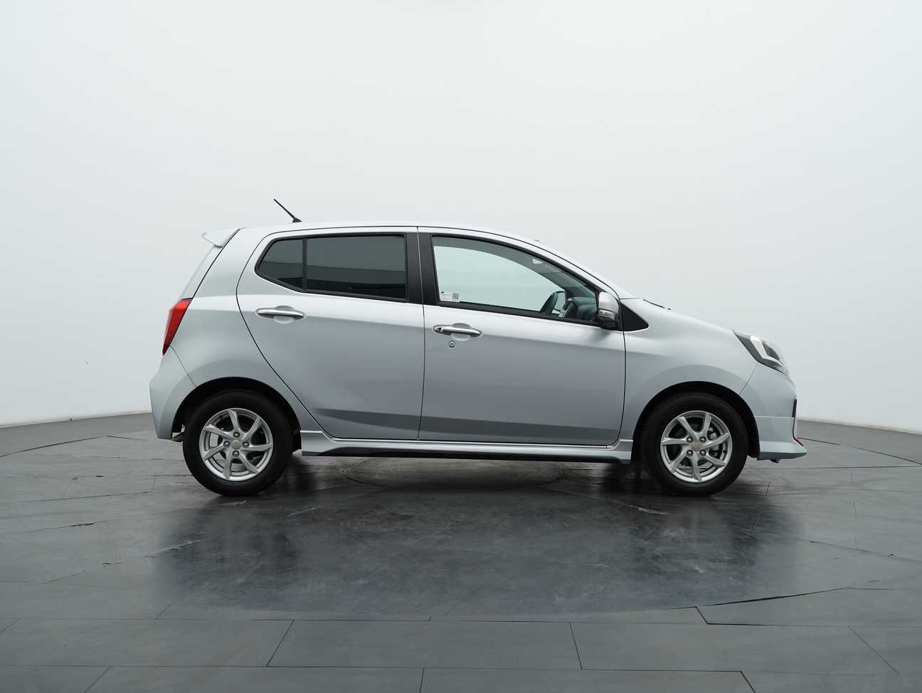 terpakai 2022 Perodua AXIA SE 1.0