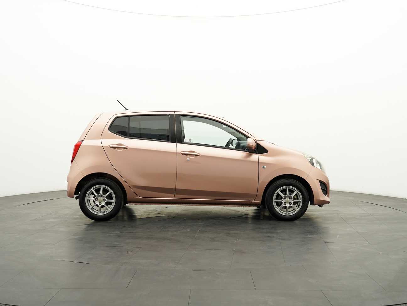 terpakai 2015 Perodua AXIA G 1.0