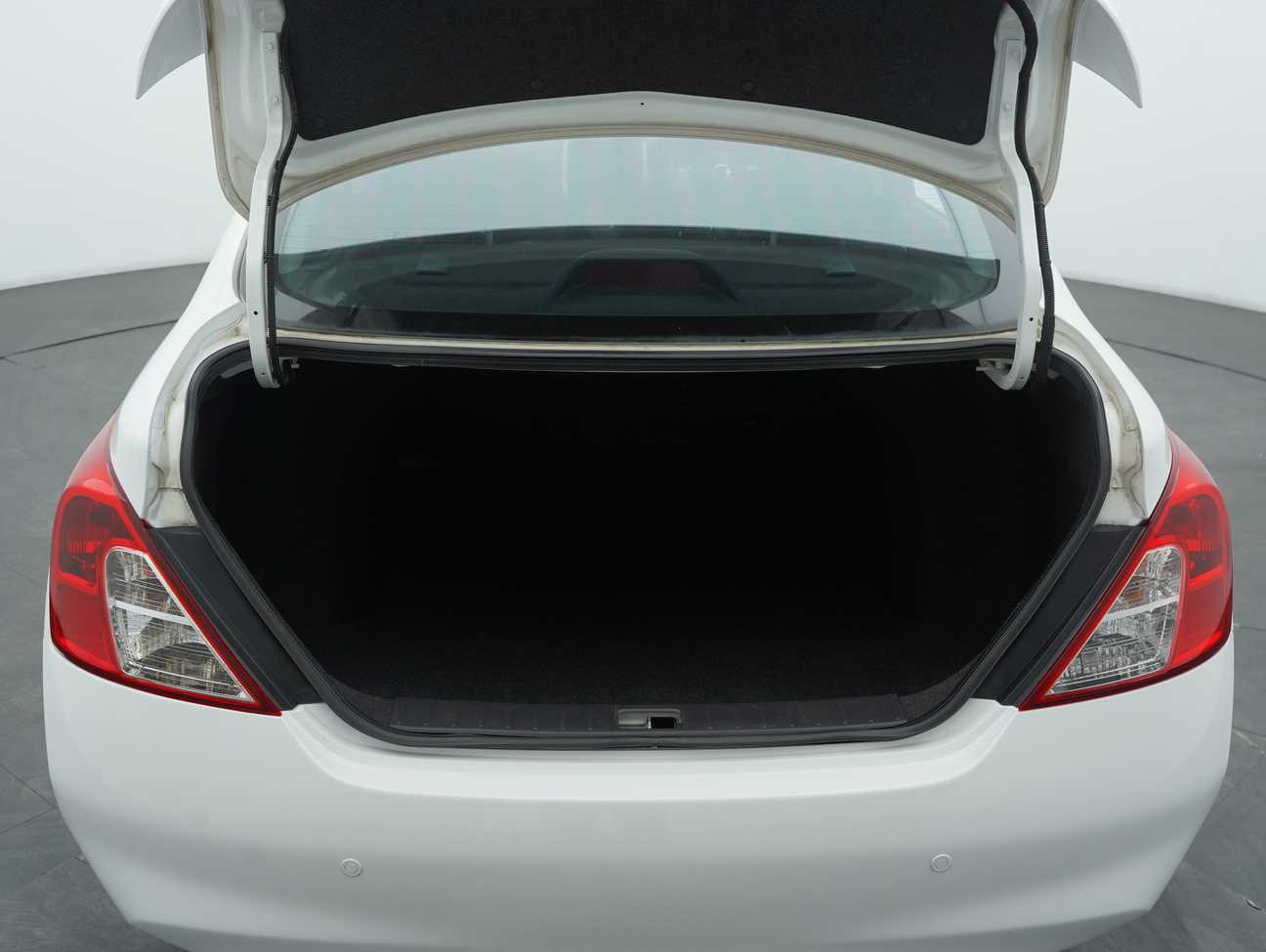 used 2013 Nissan Almera VL 1.5