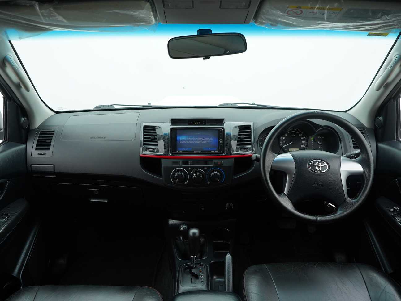 terpakai 2015 Toyota Hilux G TRD Sportivo VNT Dual Cab 2.5