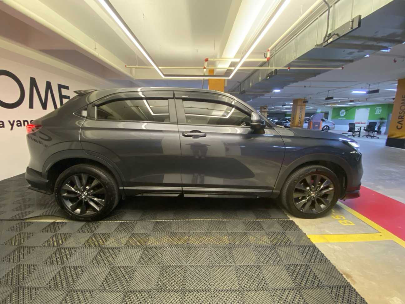 used 2024 Honda HR-V V 1.5