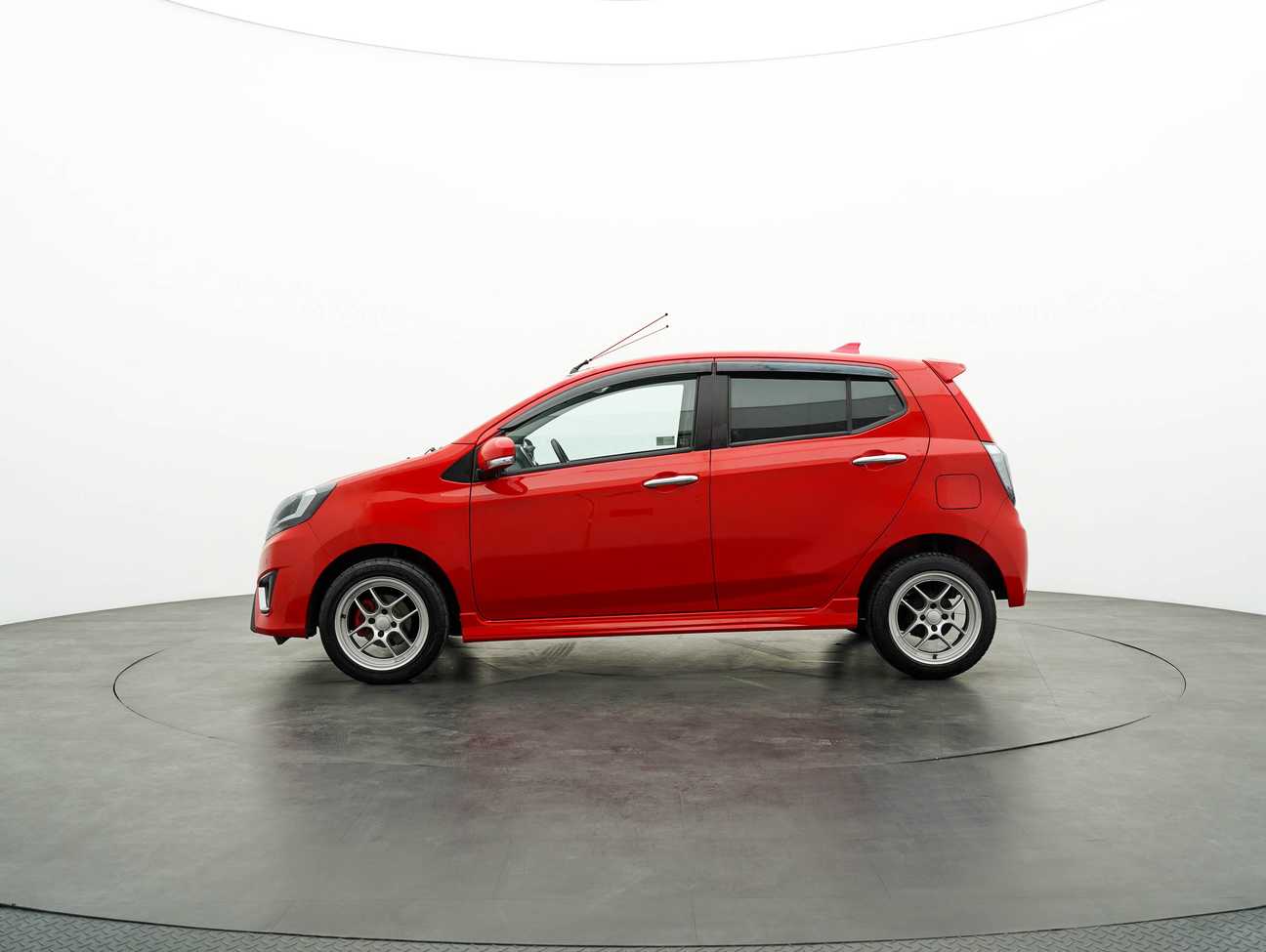 terpakai 2018 Perodua AXIA Advance 1.0