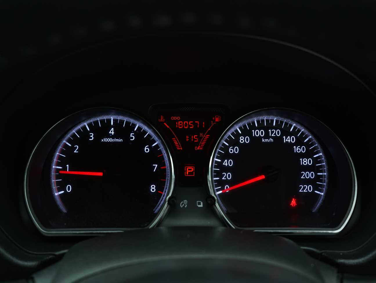 used 2013 Nissan Almera V 1.5