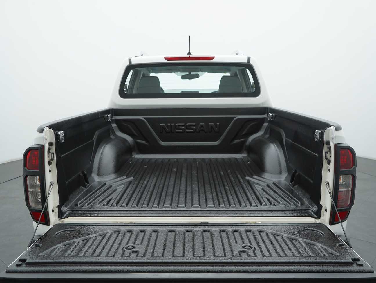 terpakai 2018 Nissan Navara NP300 VL Dual Cab 2.5