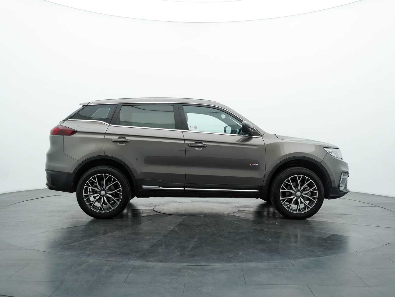 used 2022 Proton X70 Premium 1.5