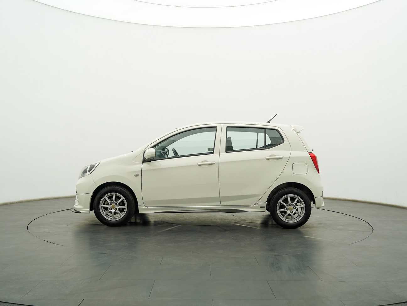 terpakai 2017 Perodua AXIA G 1.0