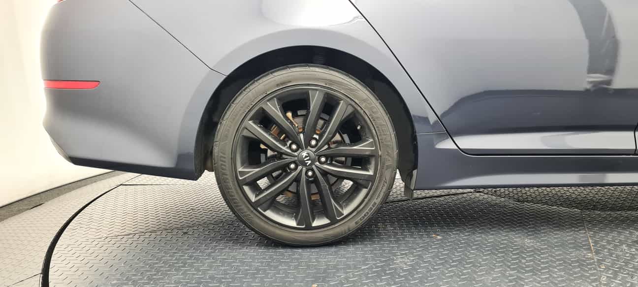 terpakai 2014 Kia OPTIMA  2.0