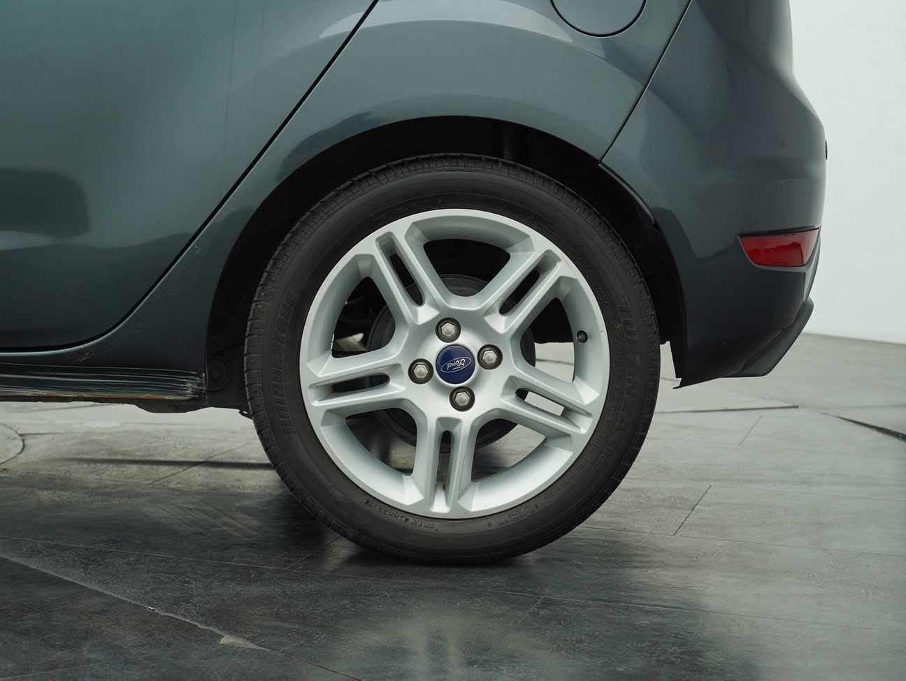 terpakai 2012 Ford Fiesta Sport 1.6