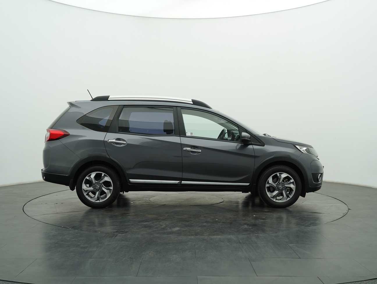 used 2017 Honda BR-V V 1.5