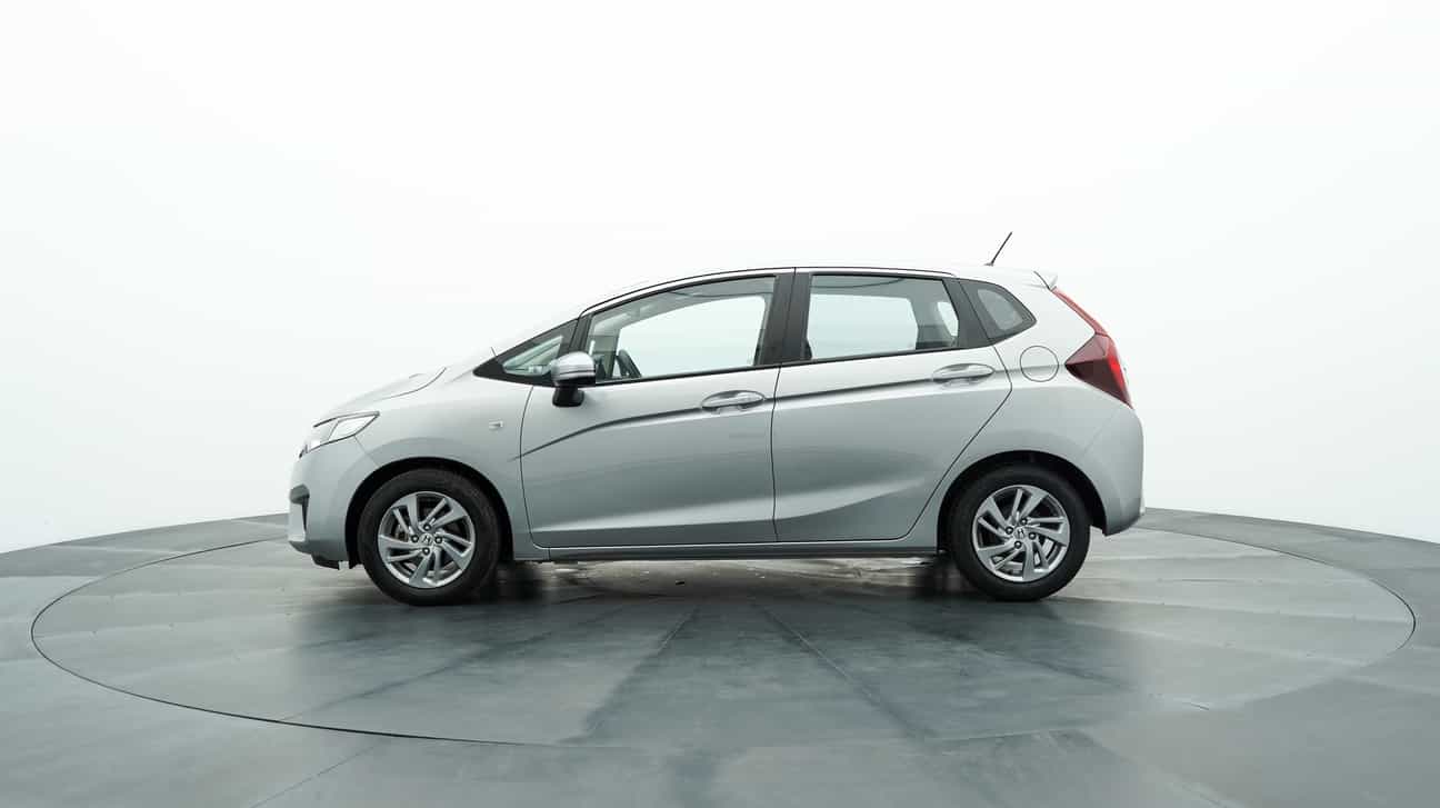 used 2016 Honda JAZZ E 1.5