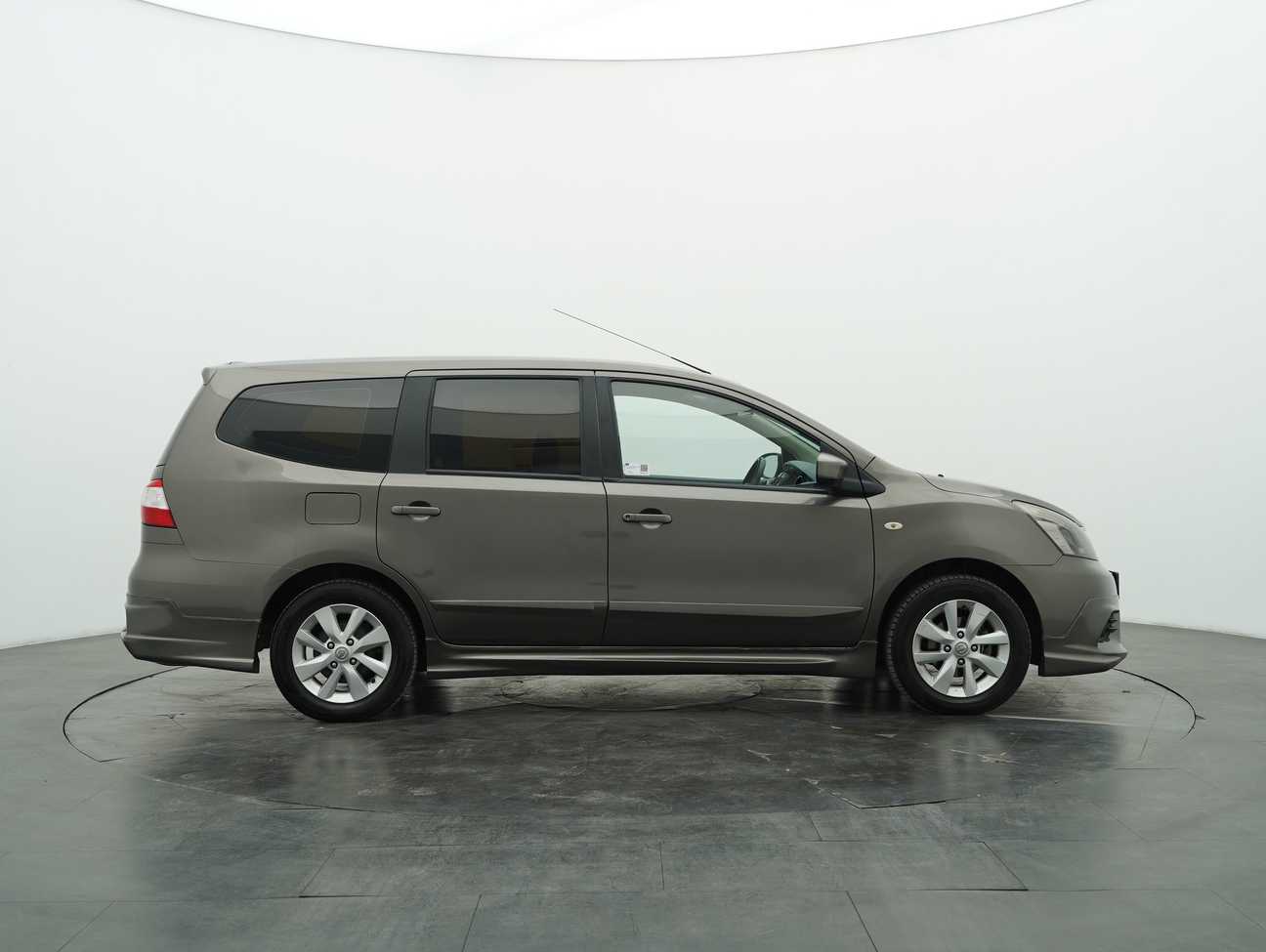 used 2014 Nissan Grand Livina Comfort 1.6
