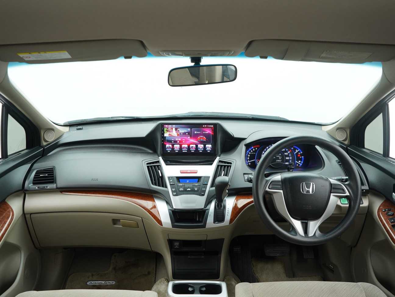 terpakai 2012 Honda Odyssey M 2.4