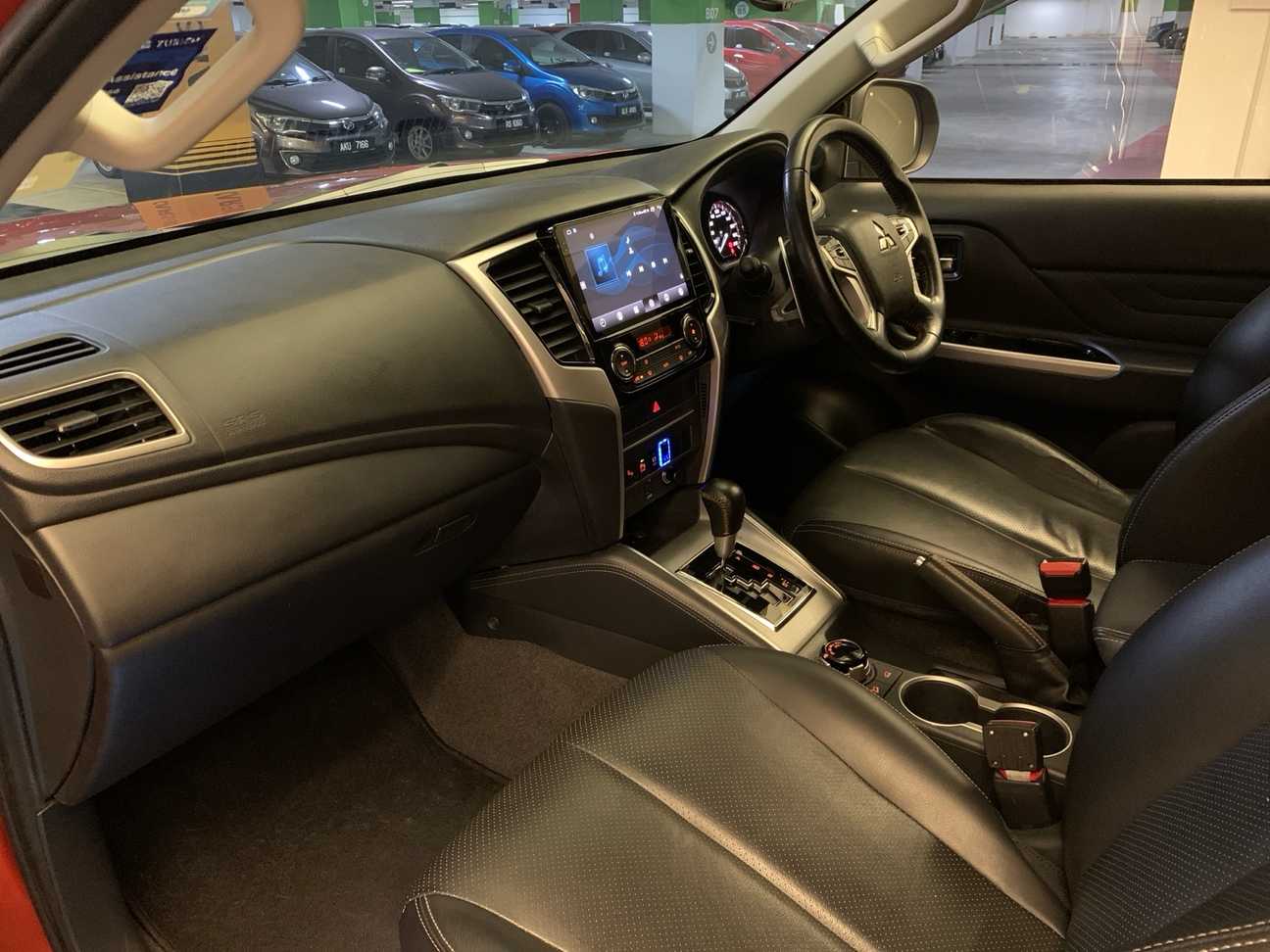 terpakai 2023 Mitsubishi Triton VGT Athlete Dual Cab 4X4 2.4