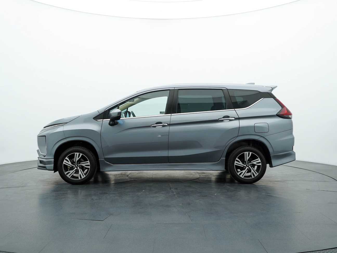 terpakai 2022 Mitsubishi Xpander  1.5