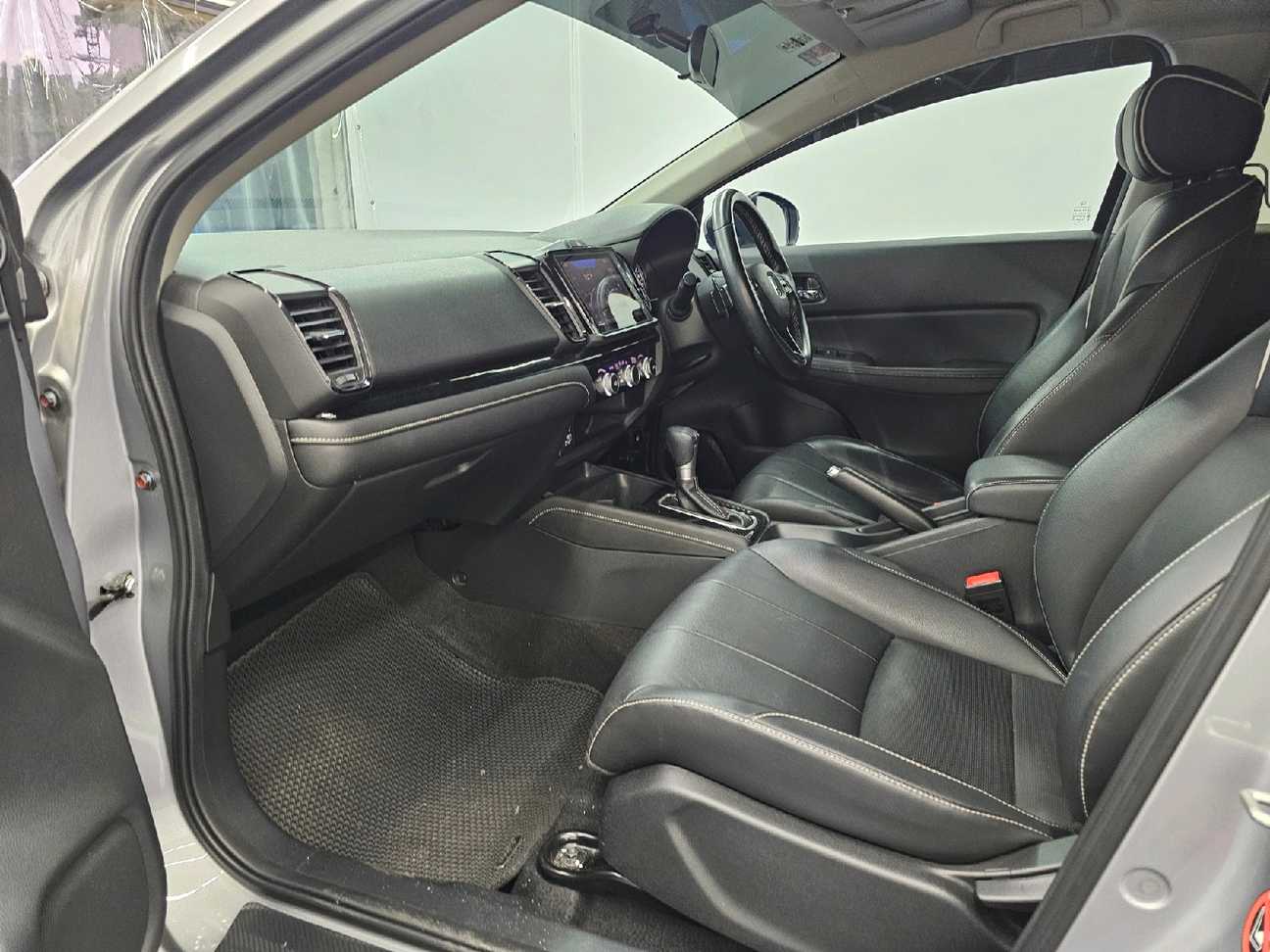 used 2022 Honda City V 1.5