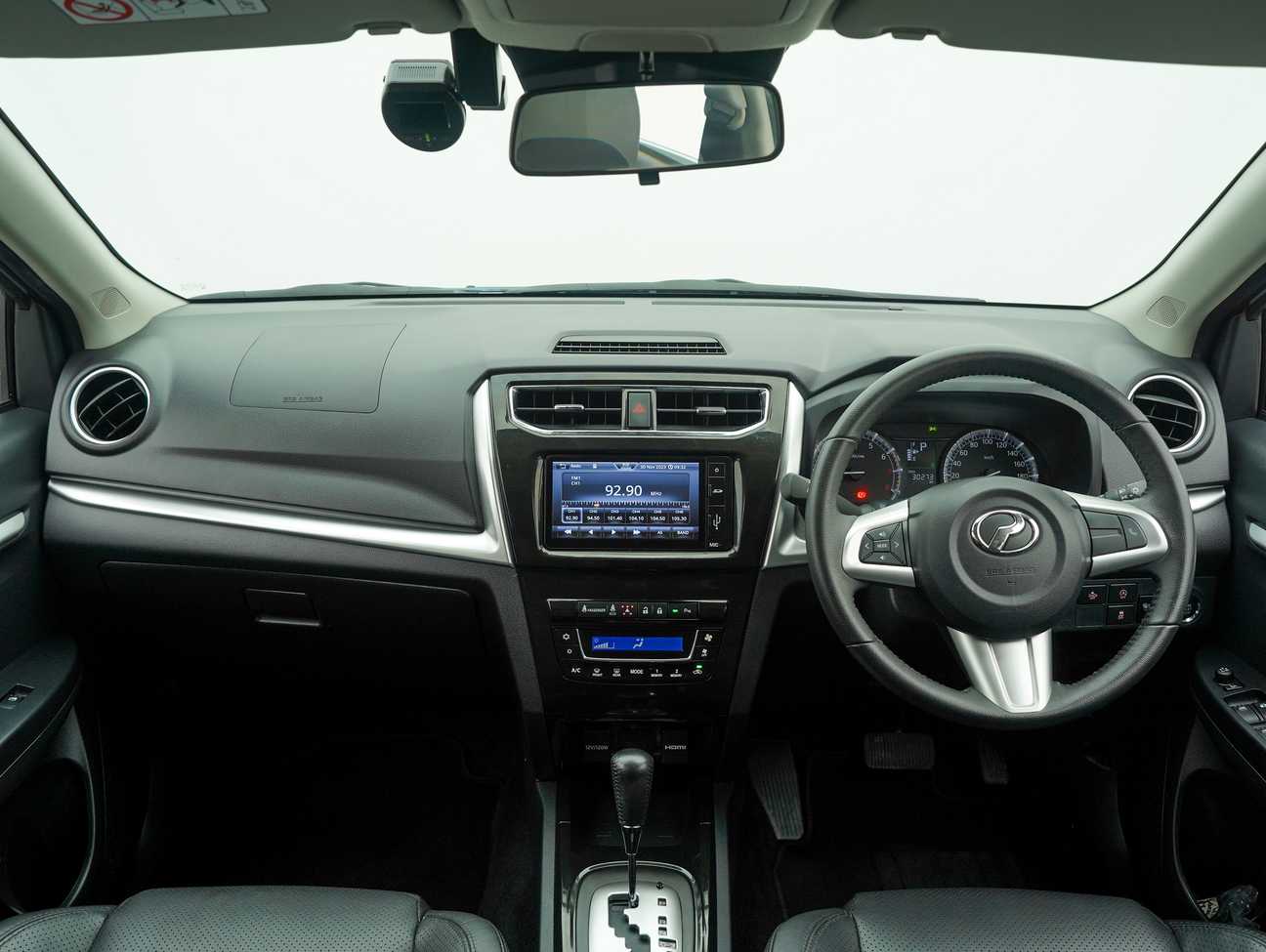 terpakai 2021 Perodua Aruz AV 1.5