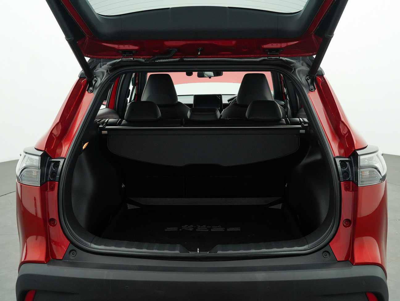 terpakai 2023 Toyota Corolla Cross GR Sport 1.8