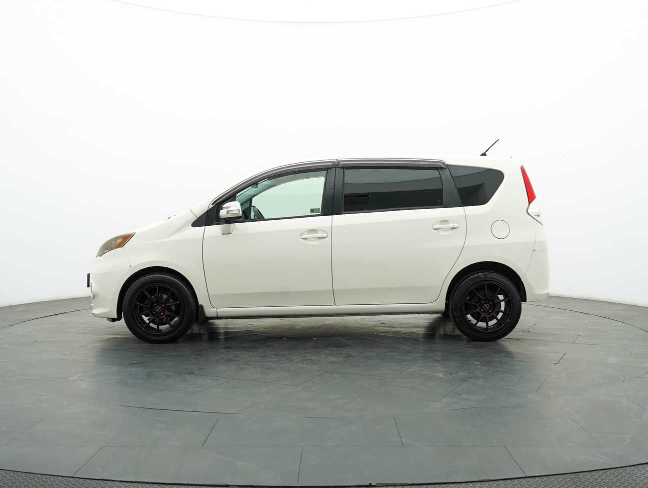 terpakai 2011 Perodua Alza EZi 1.5