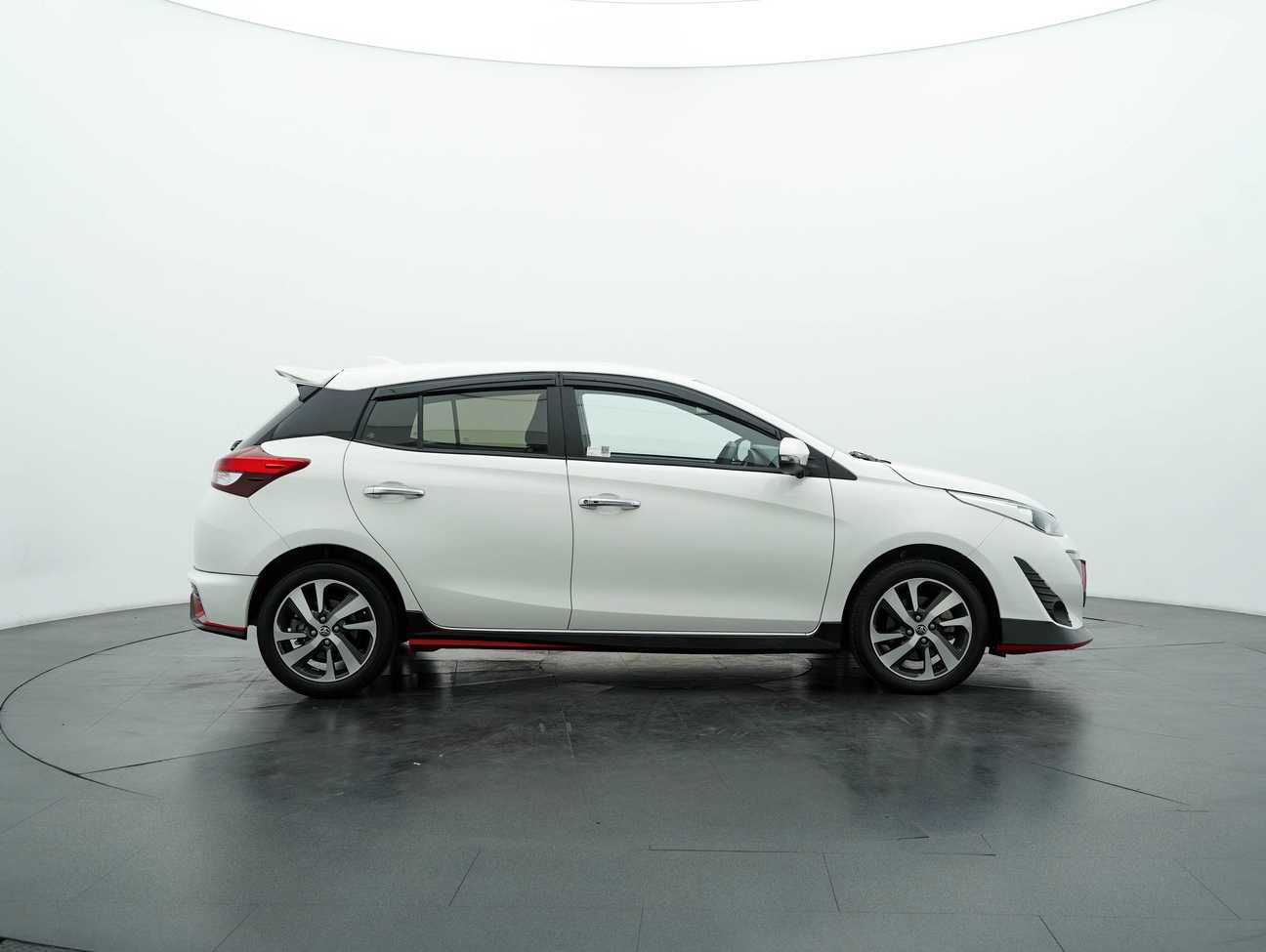 terpakai 2020 Toyota Yaris G 1.5