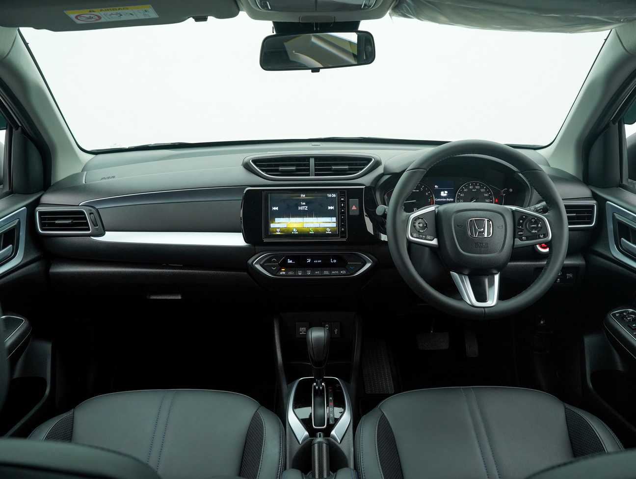 used 2025 Honda WR-V V 1.5