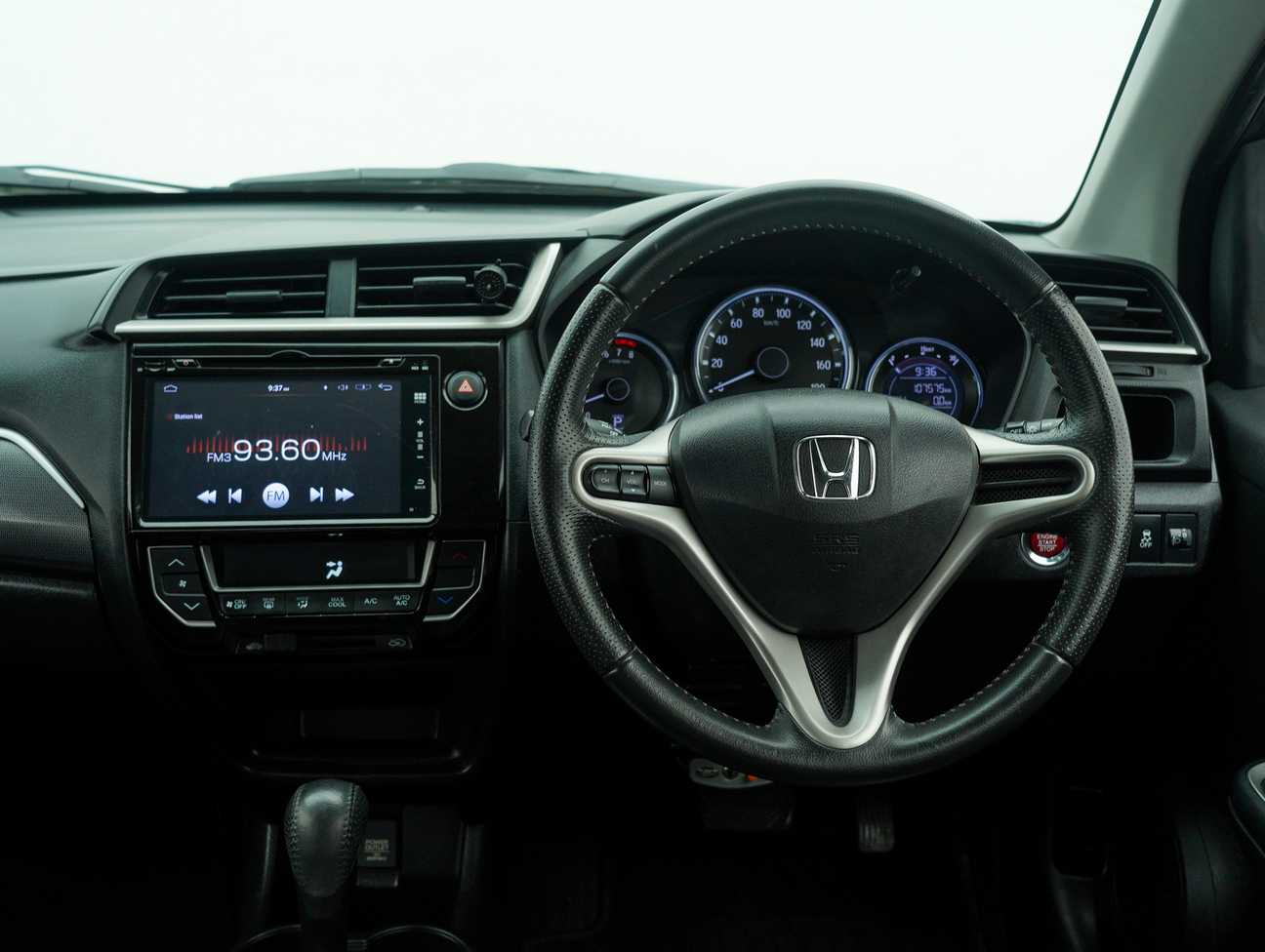 used 2018 Honda BR-V V 1.5