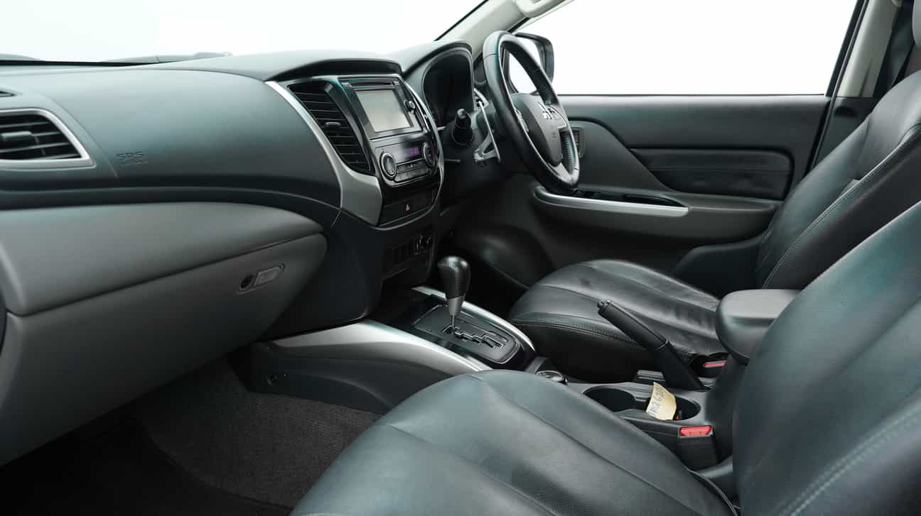 used 2015 Mitsubishi TRITON VGT HS 4WD DC 2.5