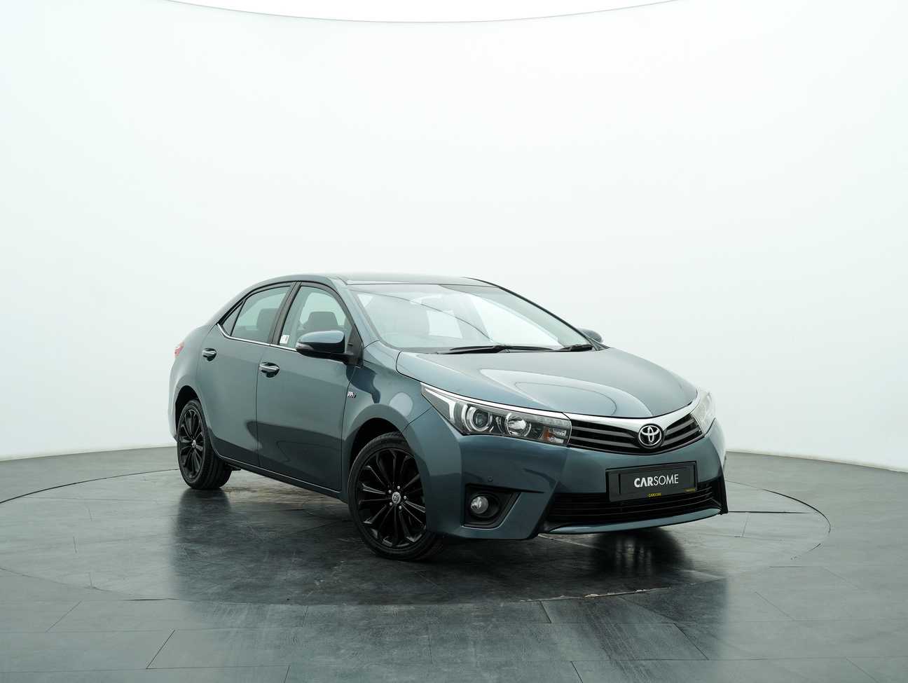 used 2014 Toyota Corolla Altis V 2.0