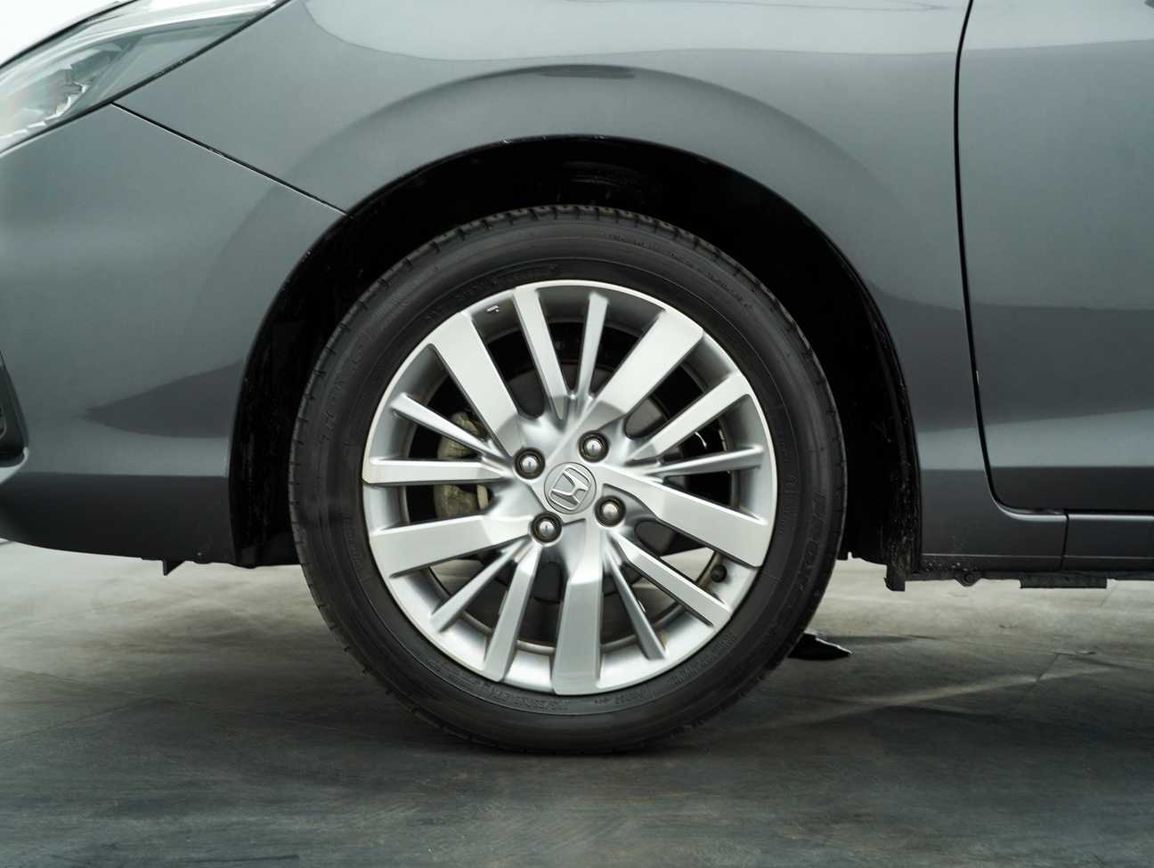 terpakai 2021 Honda City V 1.5