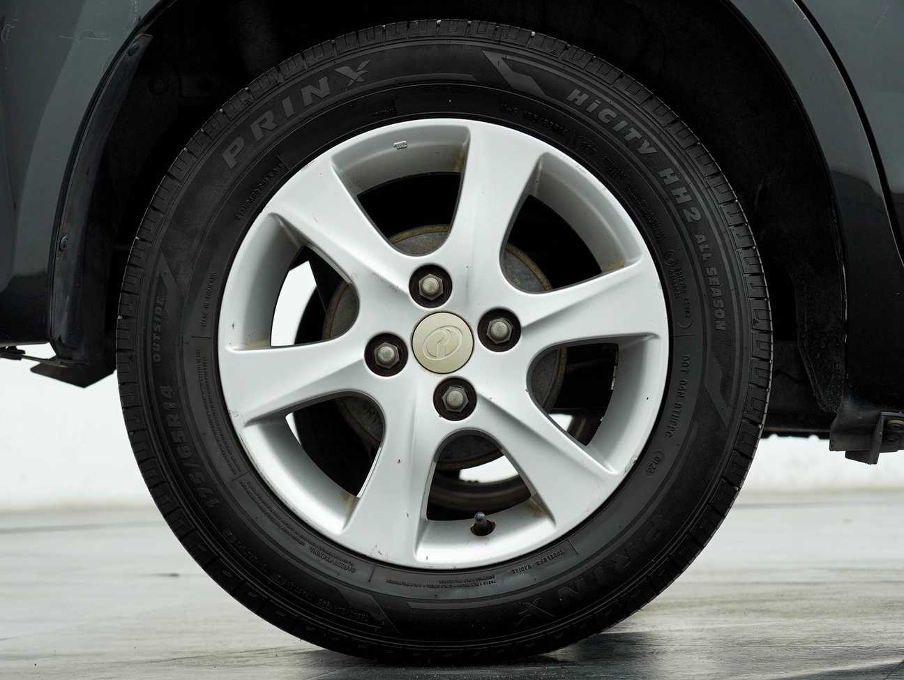 terpakai 2011 Perodua Myvi EZi 1.3