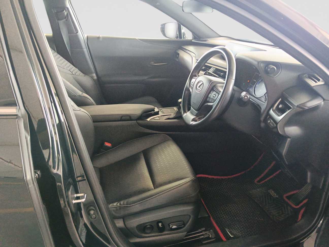 used 2022 Lexus UX 200 Luxury 2.0