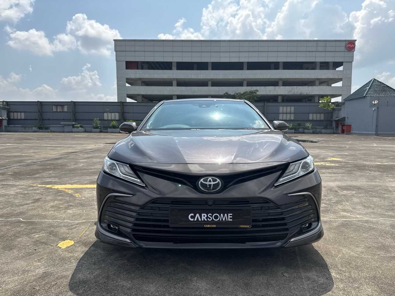 terpakai 2023 Toyota Camry V 2.5
