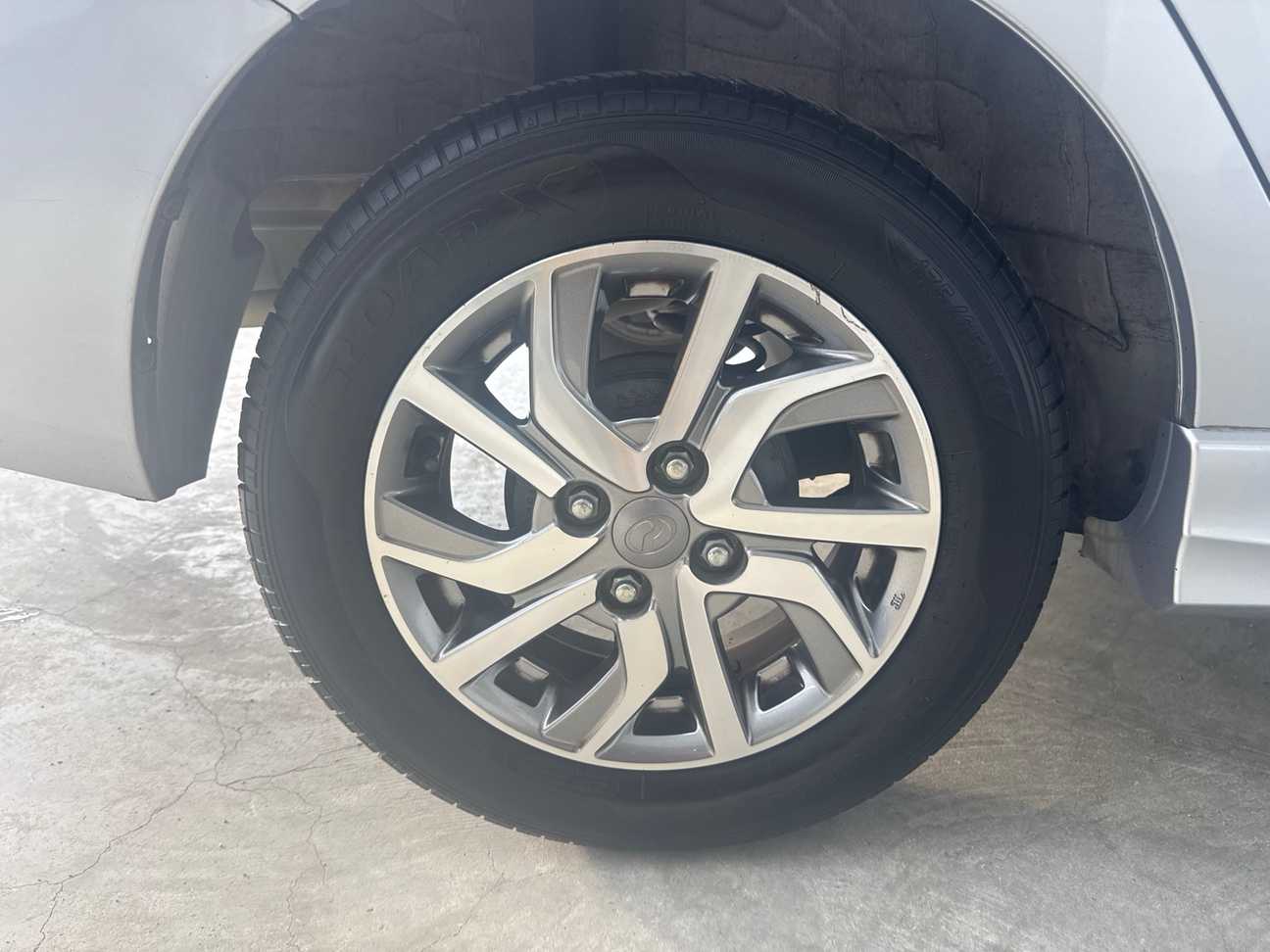 terpakai 2017 Perodua Bezza Advance 1.3