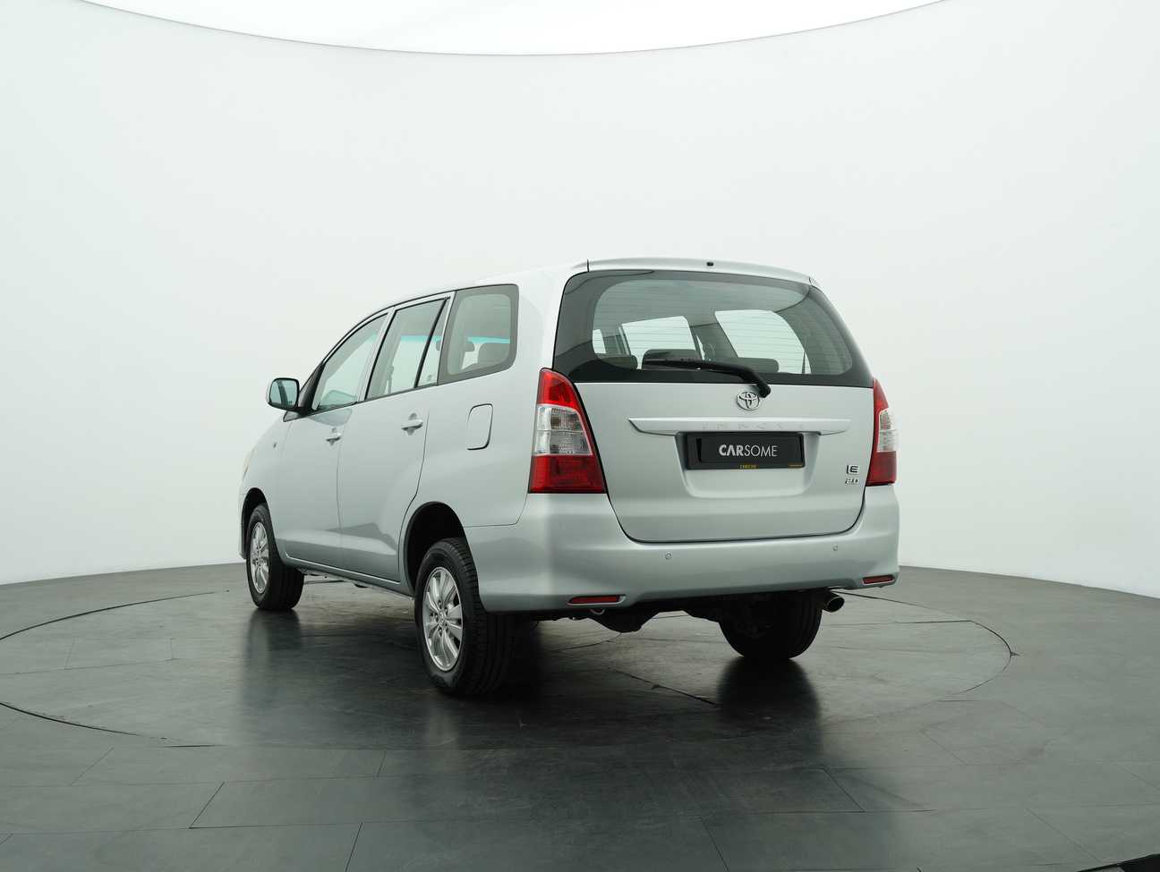 used 2014 Toyota Innova E 2.0