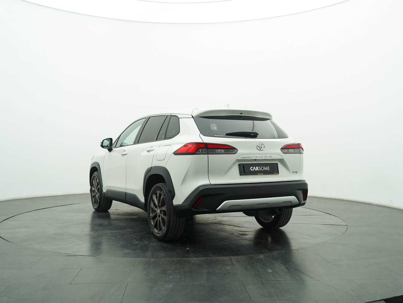 used 2021 Toyota Corolla Cross V 1.8