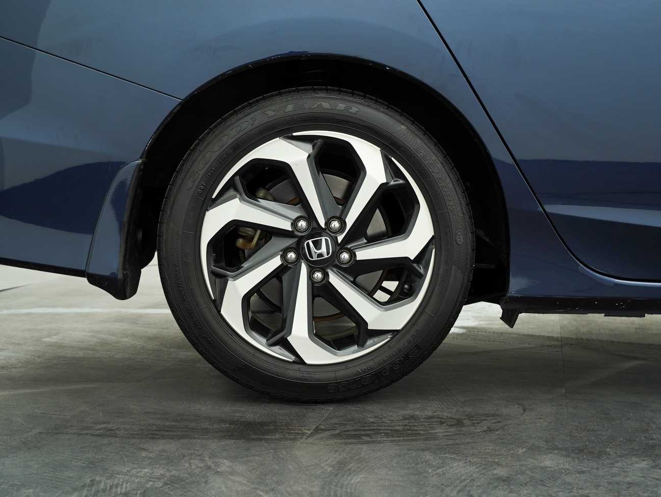 terpakai 2016 Honda ACCORD I-VTEC 2.0