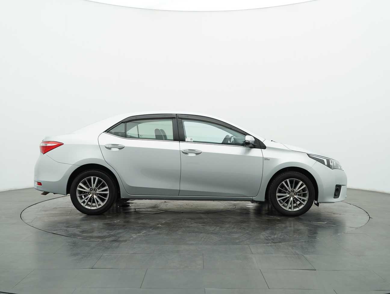 used 2015 Toyota Corolla Altis G 1.8