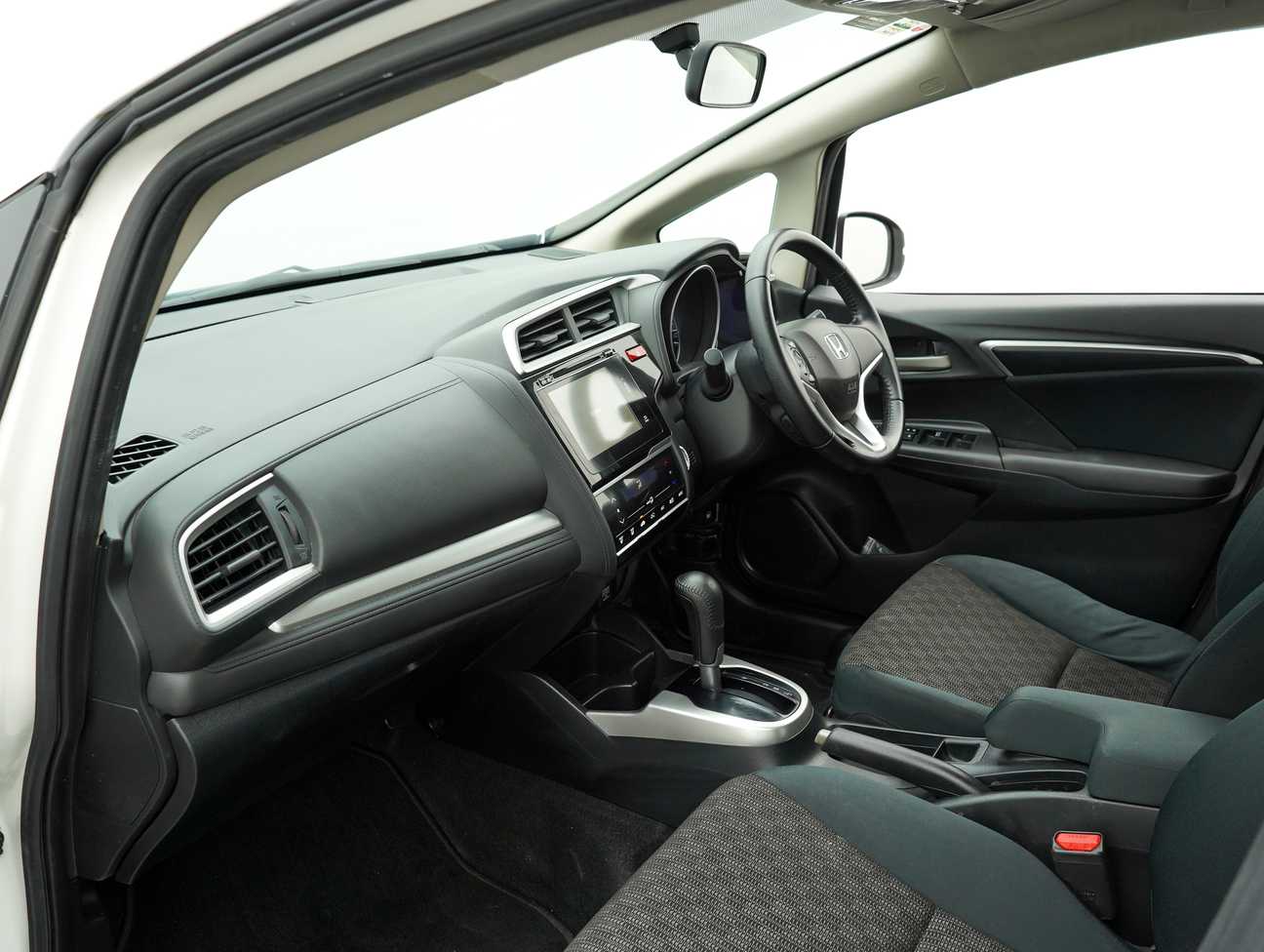 used 2016 Honda Jazz V 1.5