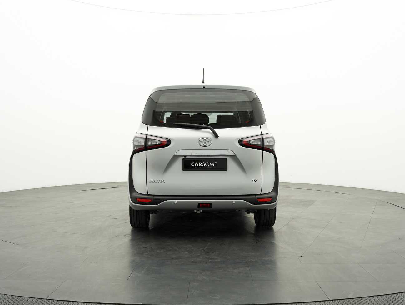 used 2018 Toyota Sienta V 1.5